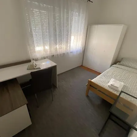 Mila - Free Parking And Wifi Apartmán Rijeka