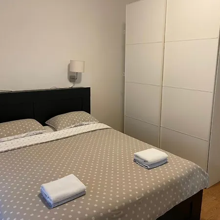 Mila - Free Parking And Wifi Apartmán