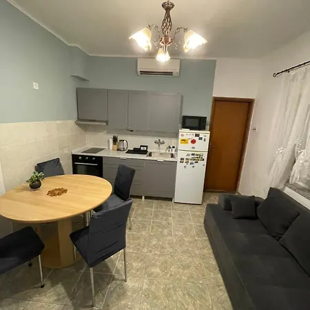Apartmán Mila - Free Parking And Wifi